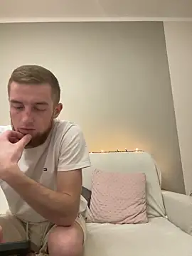 Snapshot of Melannyy076 chatting on February 1, 2026, 9:35 pm Melannyy076 online show from February 1, 2026, 9:35 pm