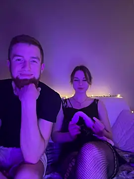 Snapshot of Melannyy076 chatting on February 3, 2026, 11:10 pm Melannyy076 online show from February 3, 2026, 11:10 pm