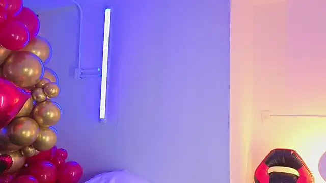 megara hott online show from February 5, 2026, 3:19 pm