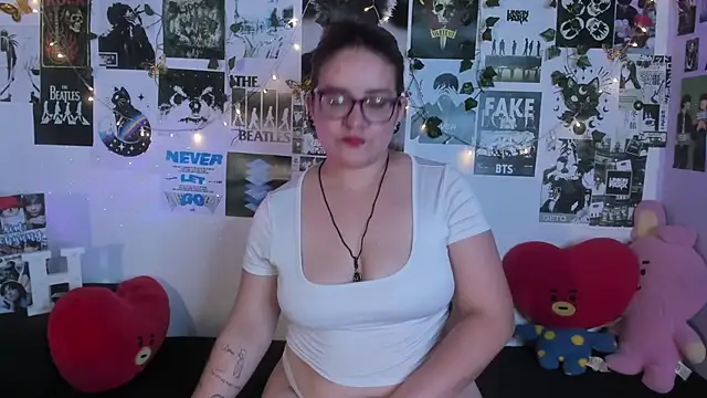 Snapshot of hellen_alexa chatting on February 3, 2026, 5:16 am hellen alexa online show from February 3, 2026, 5:16 am