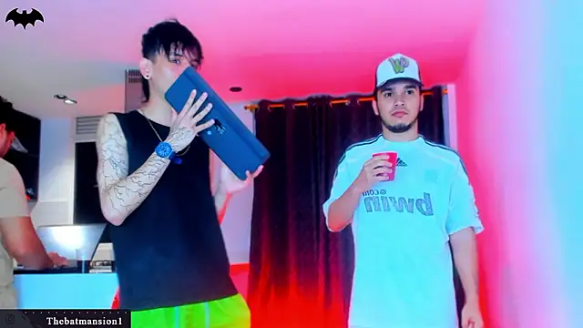 TheBatMansion online show from February 22, 2026, 12:57 am