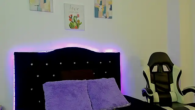 Scarlet vibe07 online show from February 19, 2026, 7:22 pm