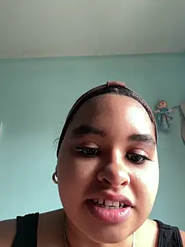 Aloyenita online show from May 5, 2026, 10:07 am