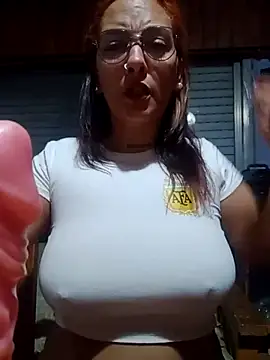 kuramaqueen online show from April 12, 2026, 7:44 am