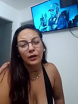 kuramaqueen online show from March 2, 2026, 8:32 am