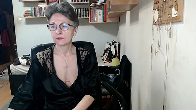 Snapshot of katemodel chatting on October 21, 2025, 7:30 am katemodel online show from October 21, 2025, 7:30 am