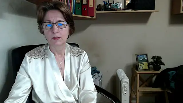 katemodel online show from March 15, 2026, 7:15 am