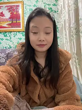 BIGBABYYEYE online show from March 18, 2026, 2:19 pm