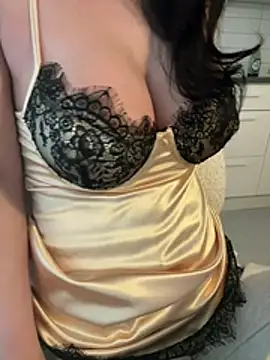 Sara0202 online show from February 21, 2026, 2:30 pm