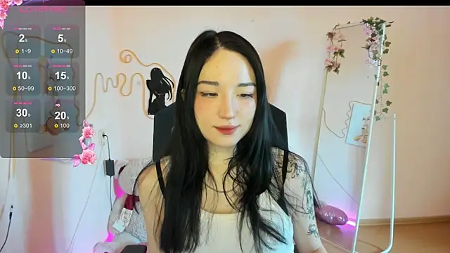 AliceeinWonderlanddd online show from April 2, 2026, 2:30 am