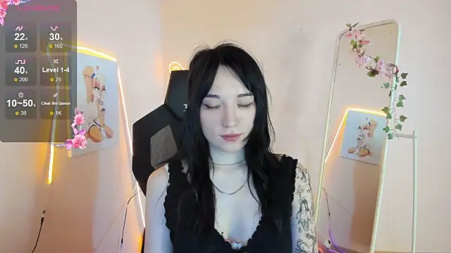 AliceeinWonderlanddd online show from May 16, 2026, 1:48 am