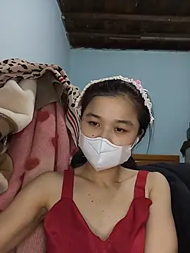 Snapshot of Daisy-lusia2026 chatting on July 10, 2026, 2:17 pm Daisy-lusia2026 online show from July 10, 2026, 2:17 pm
