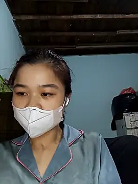 Daisy-lusia2026 online show from May 10, 2026, 10:44 pm