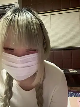 Snapshot of uni_nvqnl2 chatting on February 13, 2026, 2:28 pm uni nvqnl2 online show from February 13, 2026, 2:28 pm