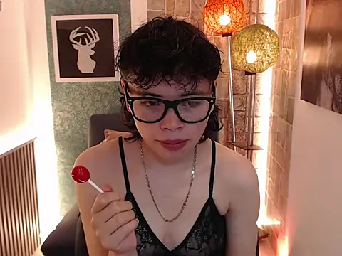 samantta ink online show from April 15, 2026, 1:15 pm