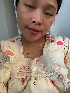 Emxinhka1 online show from April 11, 2026, 8:07 am