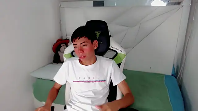 Liarr  online show from February 20, 2026, 8:00 pm