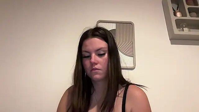 Snapshot of kiaraaaa75 chatting on February 2, 2026, 5:12 pm kiaraaaa75 online show from February 2, 2026, 5:12 pm