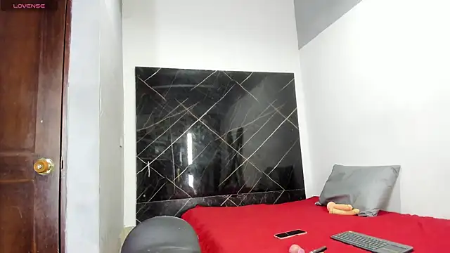 Bonniie 23 online show from February 6, 2026, 3:46 am