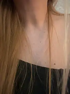 NikkiMis online show from February 2, 2026, 11:42 am