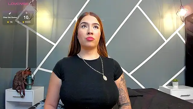 Snapshot of Hanna_Becker_ chatting on February 8, 2026, 1:53 pm Hanna Becker online show from February 8, 2026, 1:53 pm