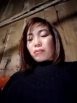 Ella-aa online show from February 12, 2026, 10:09 pm