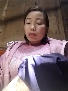 Ella-aa online show from February 9, 2026, 12:47 pm