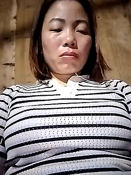 Ella-aa online show from February 24, 2026, 10:10 pm