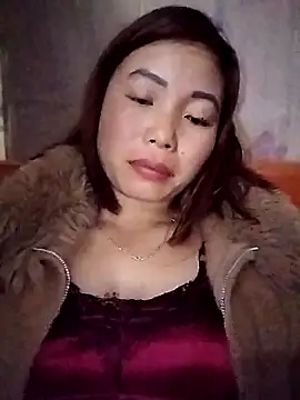 Ella-aa online show from March 8, 2026, 9:18 pm