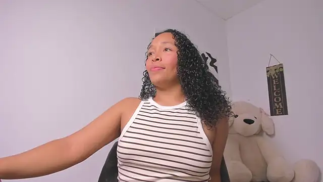 Snapshot of Nia13 chatting on February 23, 2026, 5:30 am Nia13 online show from February 23, 2026, 5:30 am