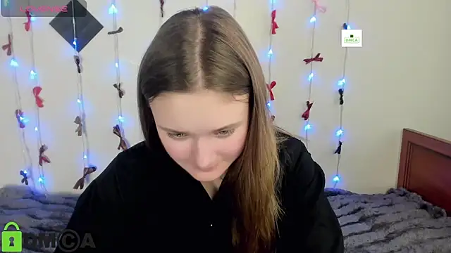 Elina X online show from June 5, 2026, 1:17 pm