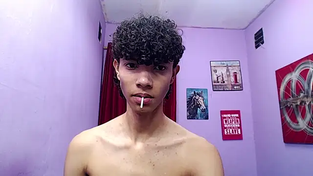 bigcock twinks online show from April 7, 2026, 6:43 pm