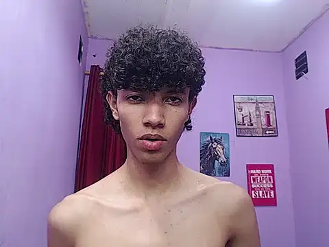 Snapshot of bigcock_twinks chatting on February 25, 2026, 4:56 am bigcock twinks online show from February 25, 2026, 4:56 am