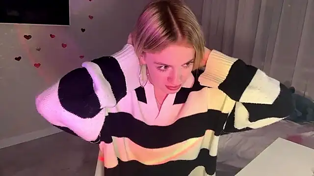 Snapshot of Between_Eeys chatting on February 26, 2026, 3:12 pm Between Eeys online show from February 26, 2026, 3:12 pm