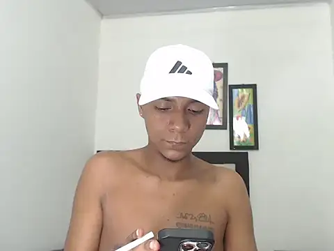 hotboyluxe online show from February 28, 2026, 3:06 am