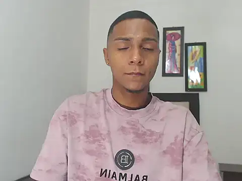 hotboyluxe online show from February 15, 2026, 3:40 am