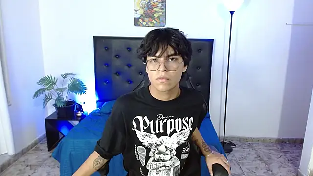 Snapshot of Maecum18 chatting on February 6, 2026, 9:55 pm Maecum18 online show from February 6, 2026, 9:55 pm