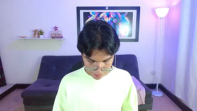 Snapshot of Maecum18 chatting on February 25, 2026, 8:52 pm Maecum18 online show from February 25, 2026, 8:52 pm