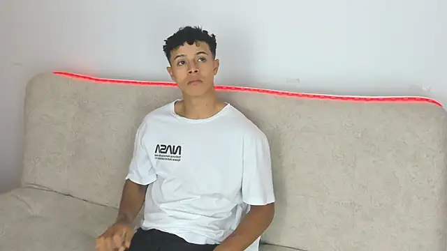  Alex Colton online show from April 4, 2026, 10:16 pm