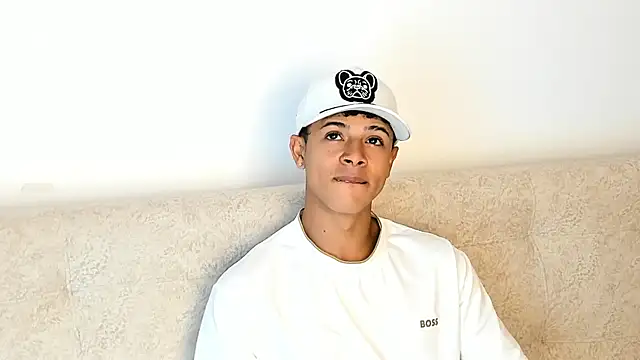 Snapshot of _Alex_Colton chatting on February 9, 2026, 10:19 pm Alex Colton online show from February 9, 2026, 10:19 pm