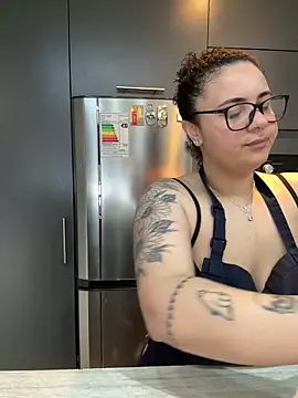 BabyChanntal online show from March 31, 2026, 2:19 pm