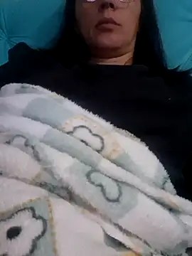Renataalves online show from June 18, 2026, 12:20 am