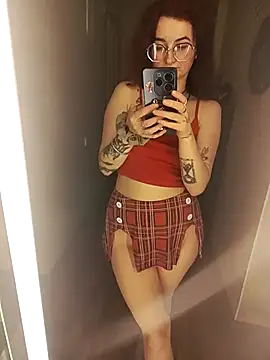 Snapshot of Persefoha chatting on February 17, 2026, 9:06 am Persefoha online show from February 17, 2026, 9:06 am