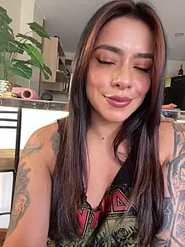 foxxy lover online show from April 8, 2026, 5:47 pm