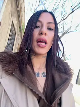 Snapshot of MelaFoxx chatting on February 17, 2026, 3:42 pm MelaFoxx online show from February 17, 2026, 3:42 pm