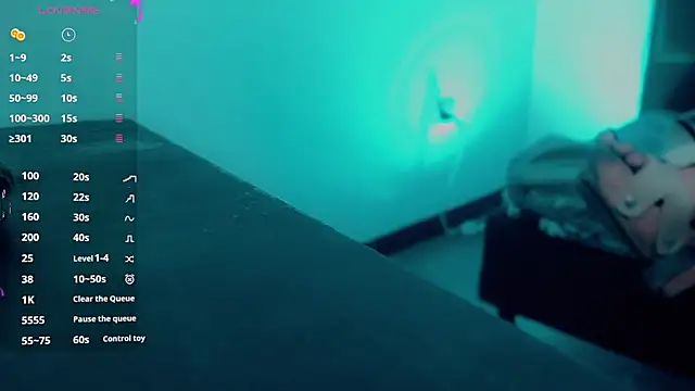 Snapshot of Adriana_Rodriguez_ chatting on February 13, 2026, 2:44 am Adriana Rodriguez online show from February 13, 2026, 2:44 am