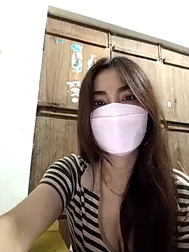 Baby-sexytits2026 online show from April 6, 2026, 9:16 pm