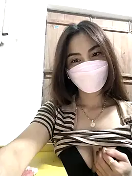 Baby-sexytits2026 online show from April 14, 2026, 11:15 am