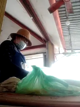 Snapshot of YIYI-502 chatting on February 1, 2026, 6:11 am YIYI-502 online show from February 1, 2026, 6:11 am