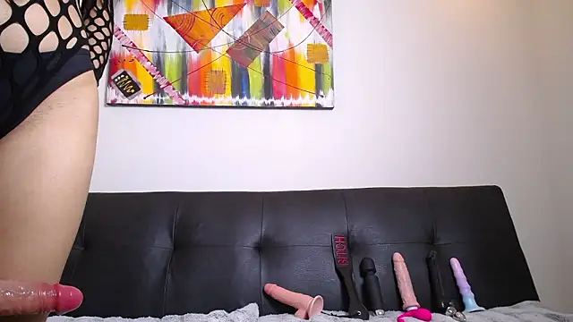 Emily bruss online show from March 25, 2026, 3:39 am